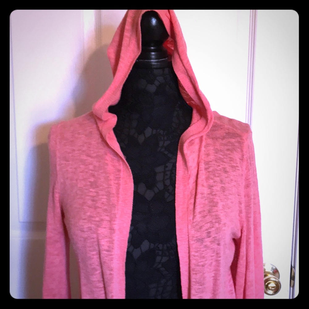 Lightweight sweater